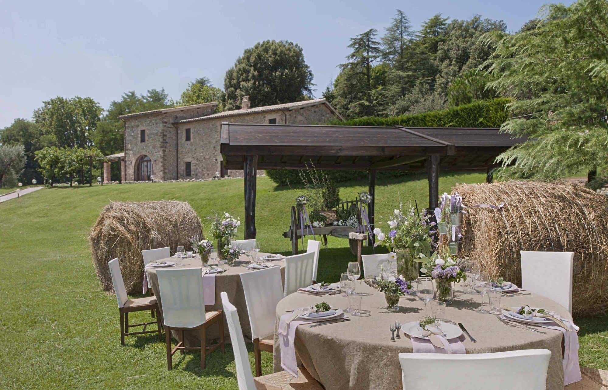 Borgo San Faustino Country Relais And Spa Morrano Exteriör bild